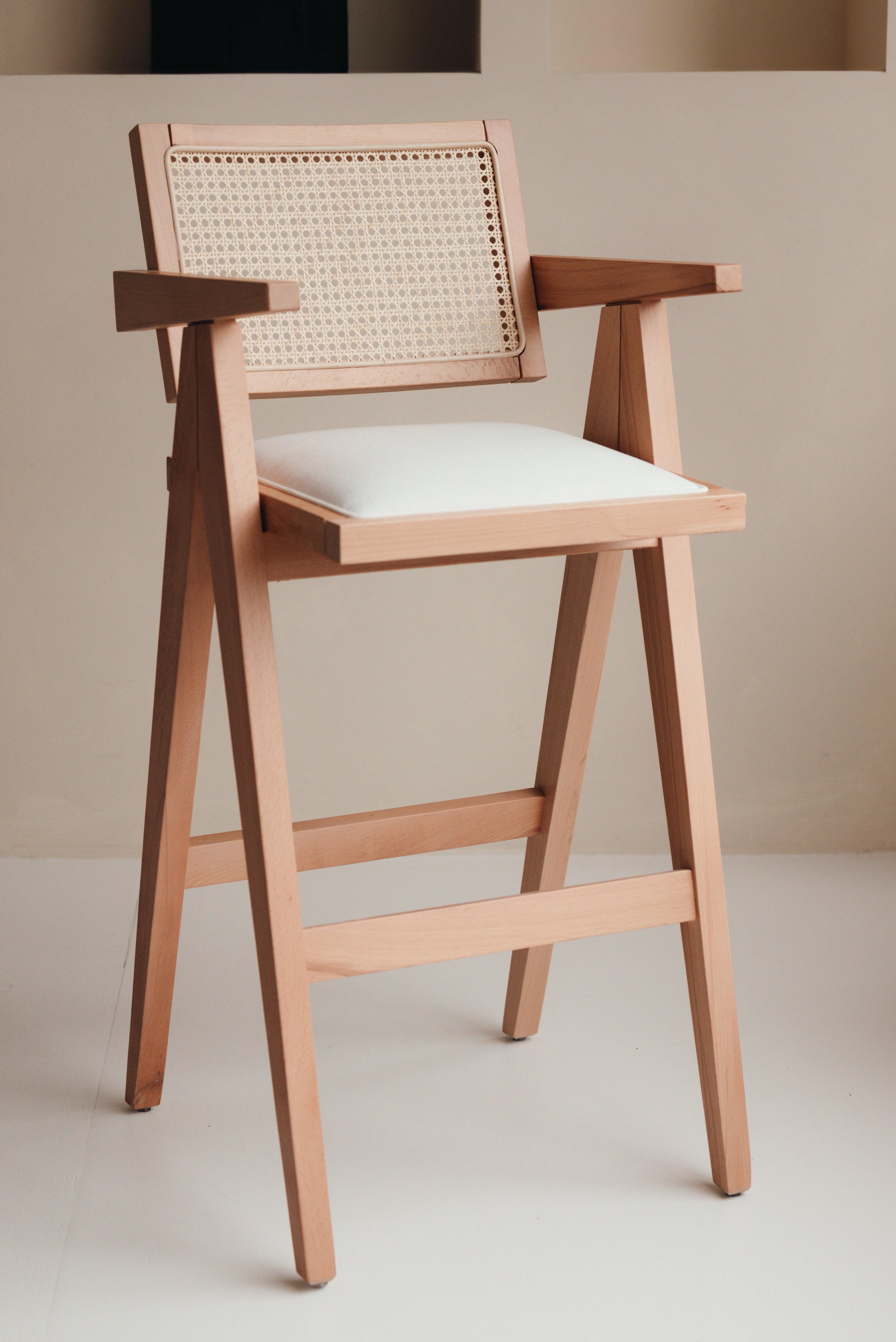 Hochwertiger Rattan Barhocker mit Rückenlehne in 65 cm und 75 cm für Theke und Küche

